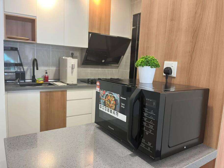 Attractive 3 Bedroom Condo With Pool-D Raudhah Homestay กาจัง ภายนอก รูปภาพ